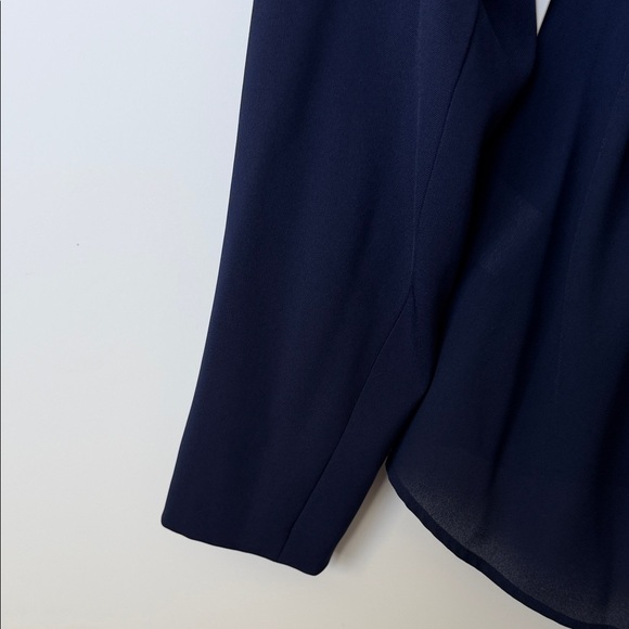 Laundry by Shelli Segal Navy Sleeveless Blouse V-Neck Size 10 NWT - Picture 12 of 12